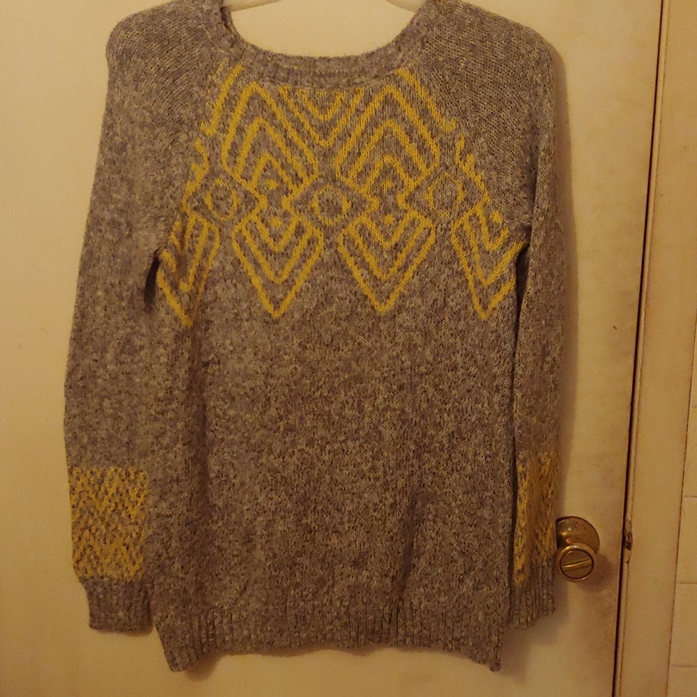 Women's knit top
